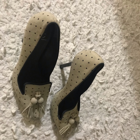 Unique Monika Chiang Shoe - Picture 2 of 7